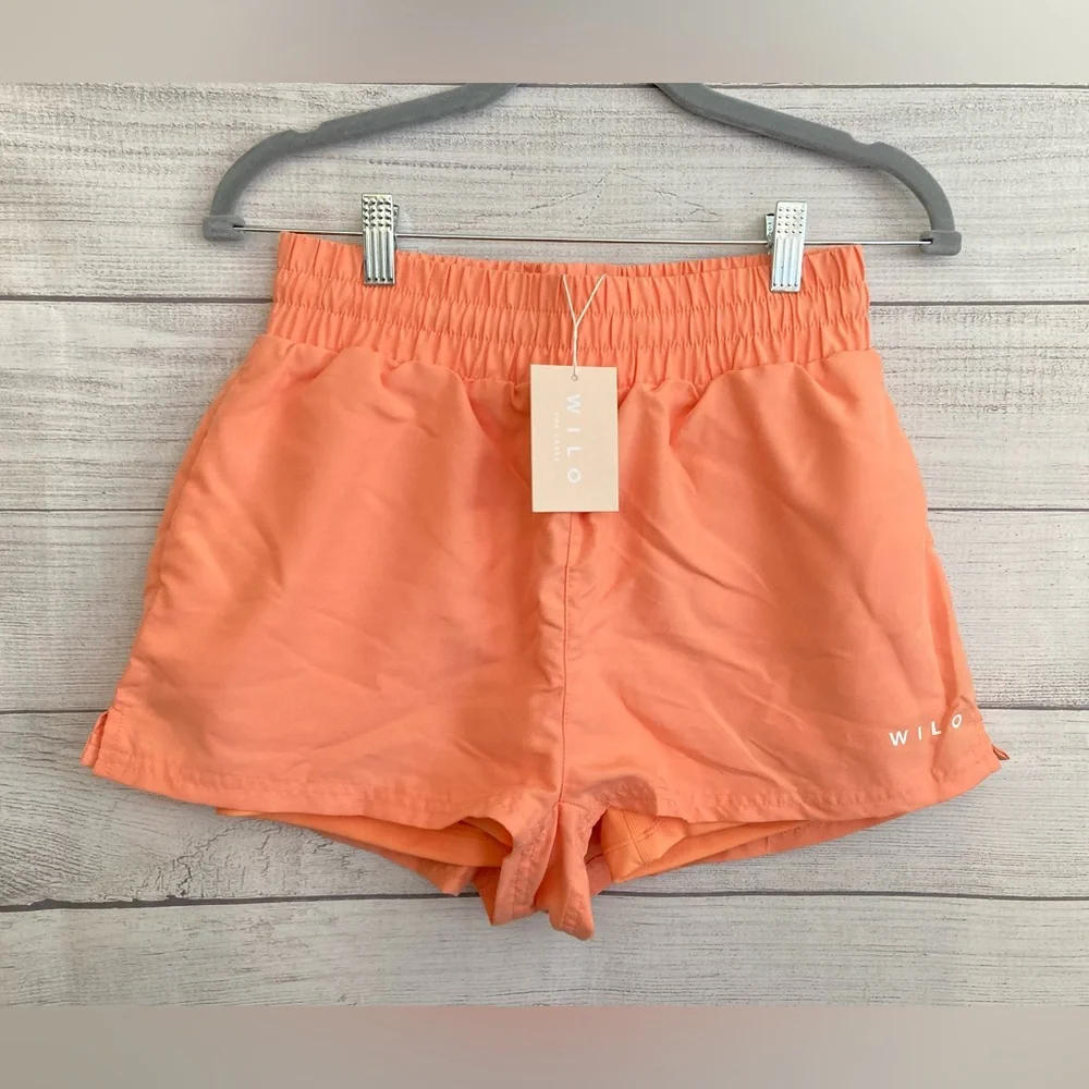 WILO | NWT Women’s 2 In 1 Shorts
